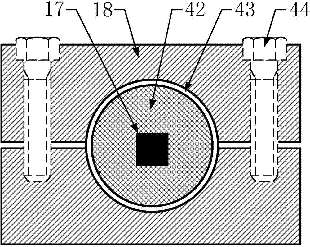 Device and method for testing electrochemical repassivation performance of metal material