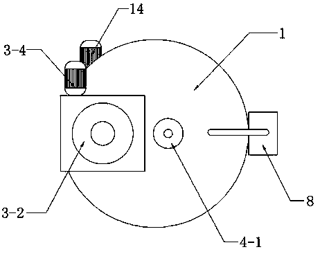 Sand mixer with material cleaning mechanism