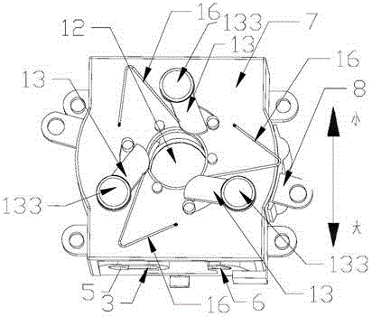 Automatic pencil feeding mechanism suitable for pencils of various specifications