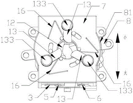 Automatic pencil feeding mechanism suitable for pencils of various specifications