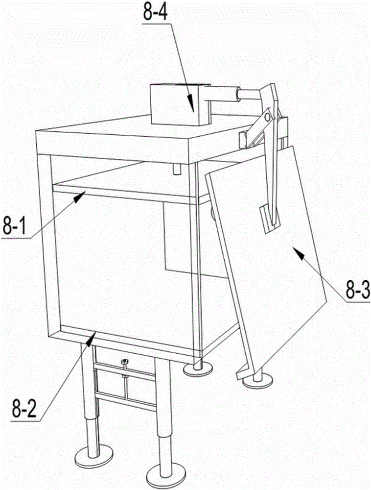 Vehicle-mounted type leaf recycling device and working method thereof