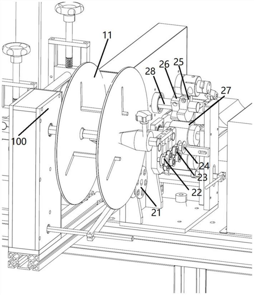 Intelligent nose wire discharging device and method of mask machine