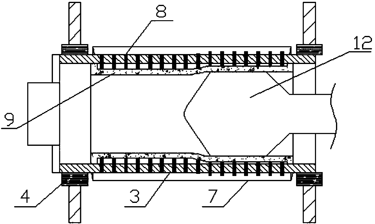 Self-cleaned double-roller type crushing machine