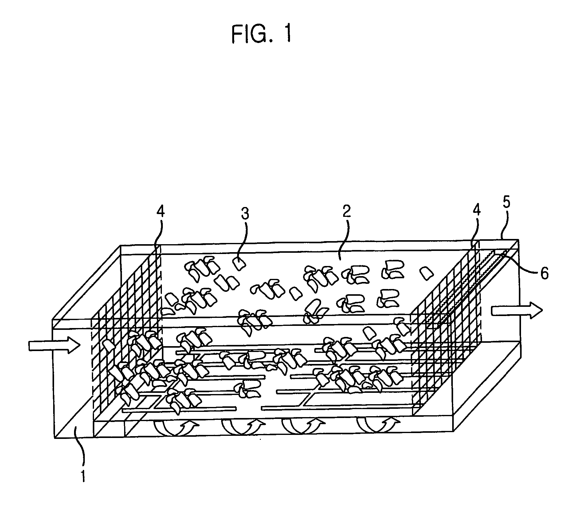 Apparatus and method for performing tertiary treatment of sewage based on porous filtering media