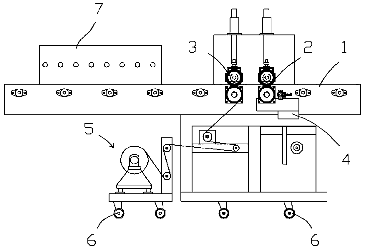 Film-covering liquid-coating extrusion integrated lining machine