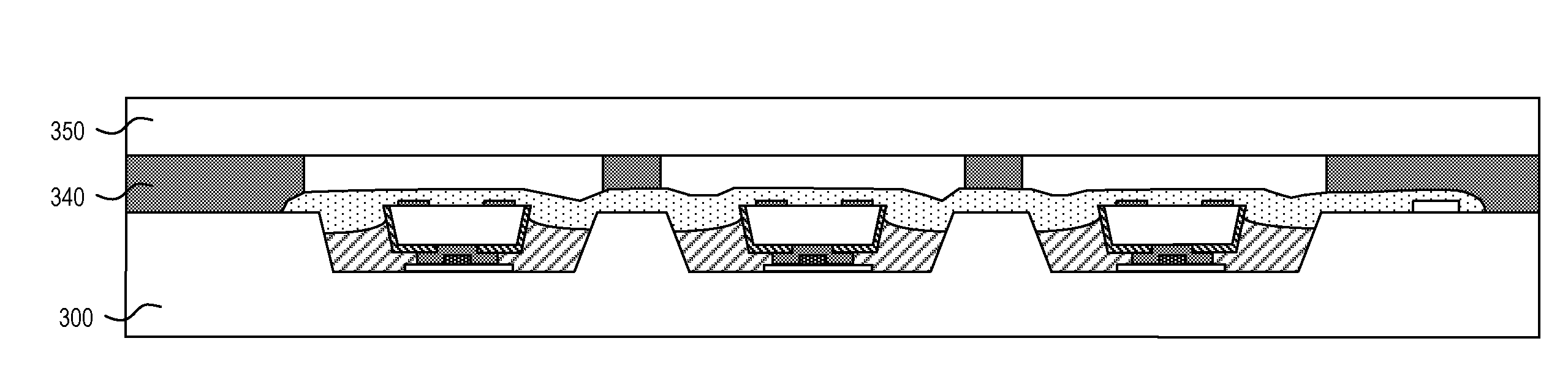 Micro LED with dielectric side mirror