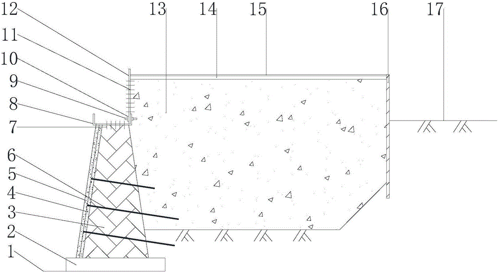 Heightened construction method for active service stone building bank protecting wall