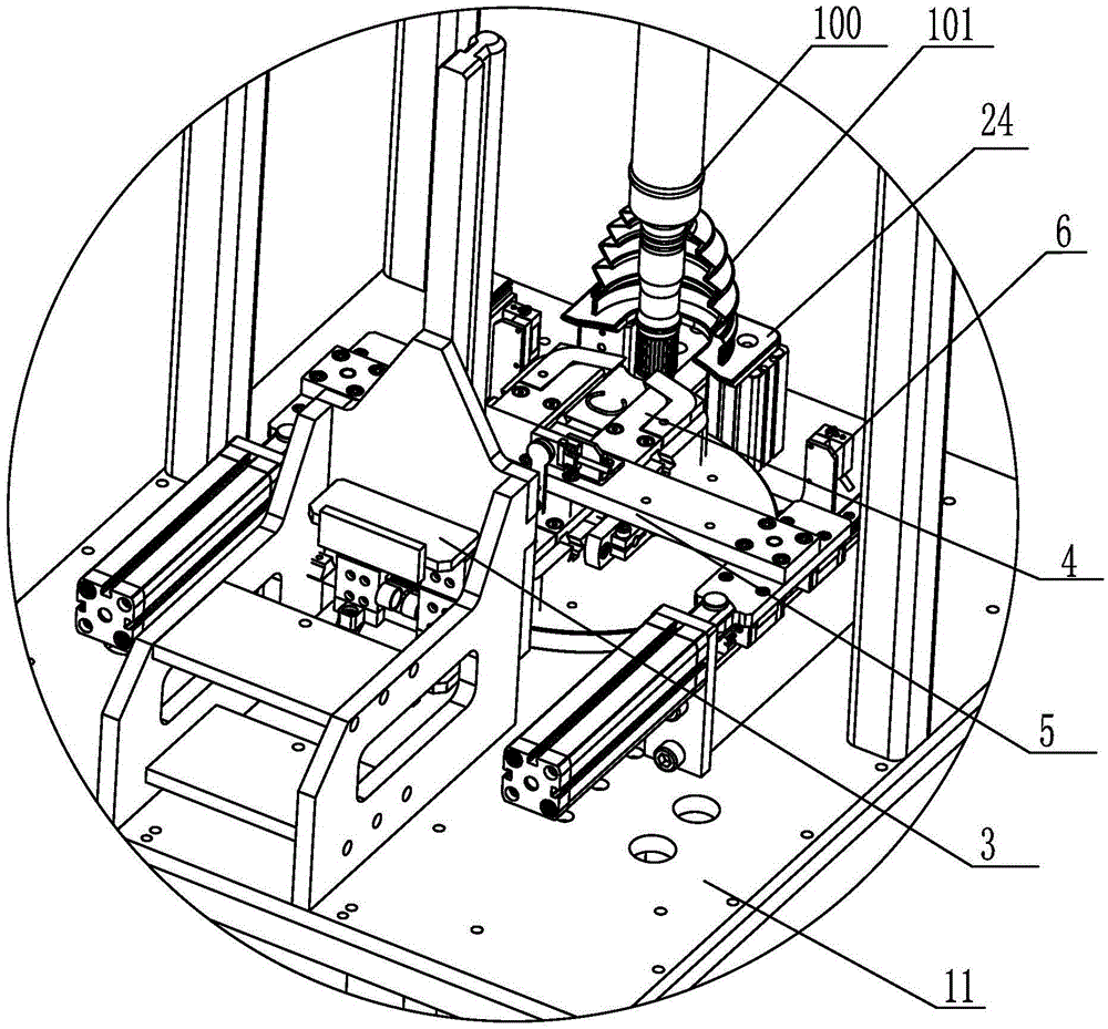 Equipment for automatically assembling C-shaped fastening ring on hollow shaft with sheath