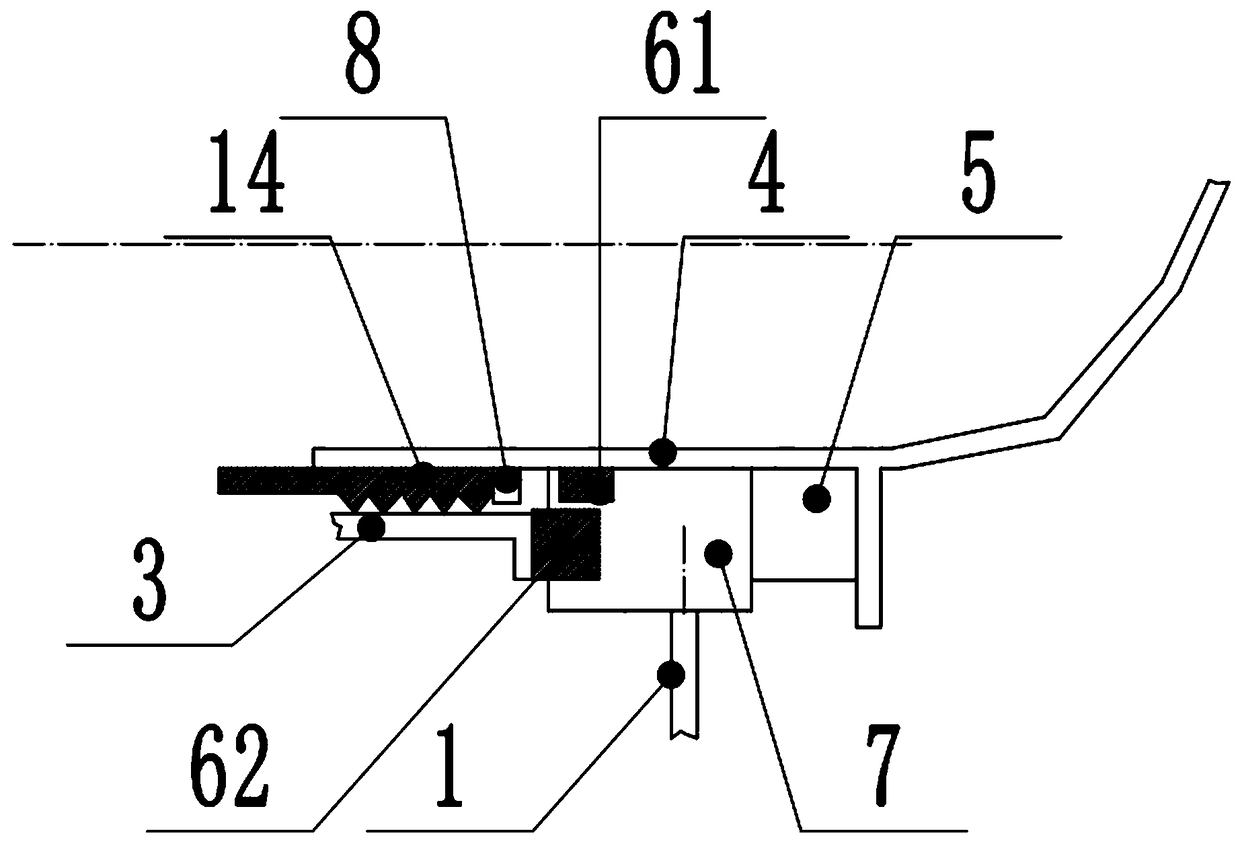 Mixer truck rotary sealing device with non-fixed rotary shaft