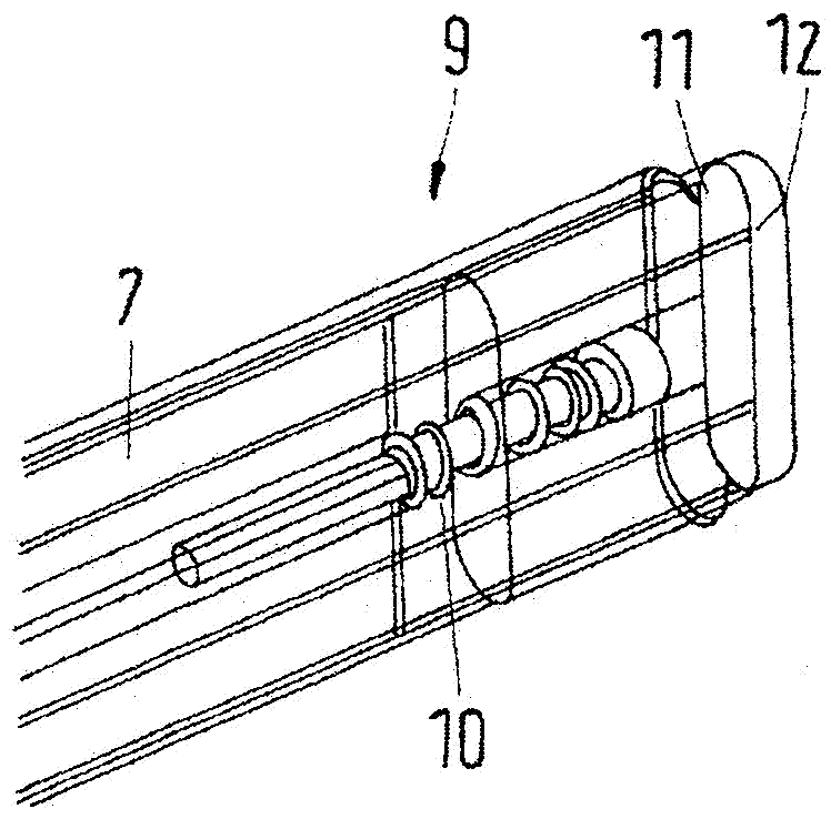 Sectional warp beam and creel of assembling device