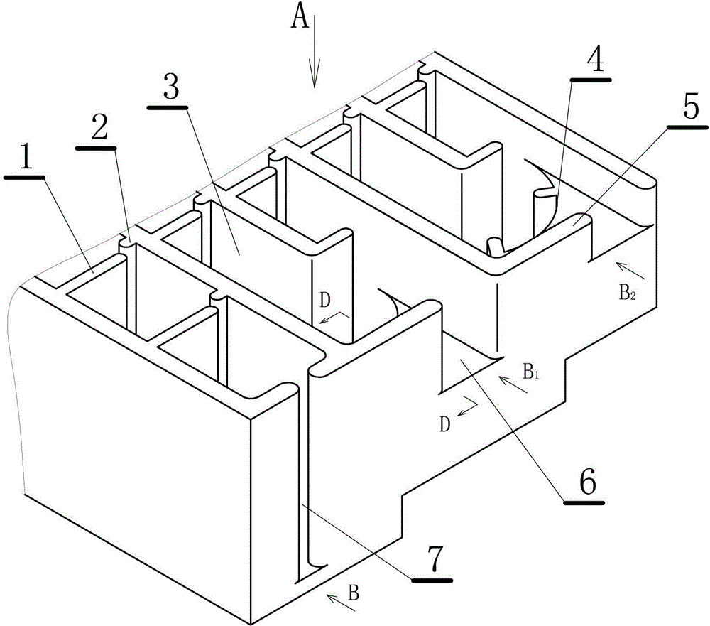 Fishway inlet adaptable to water level change and designing method thereof