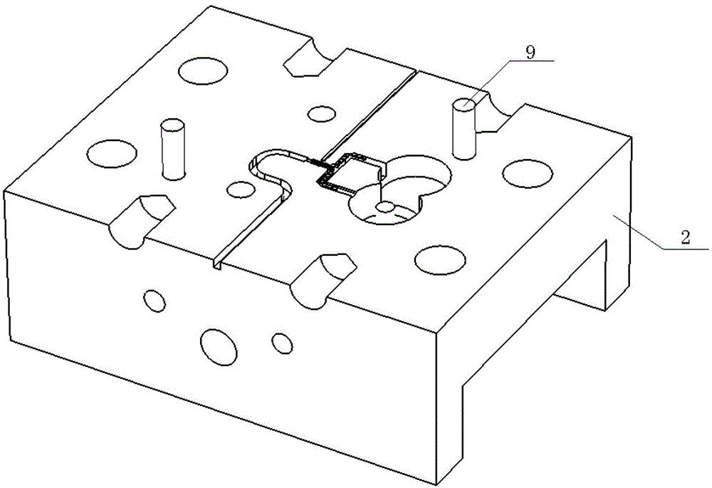 Compact terahertz power synthesis frequency multiplier circuit