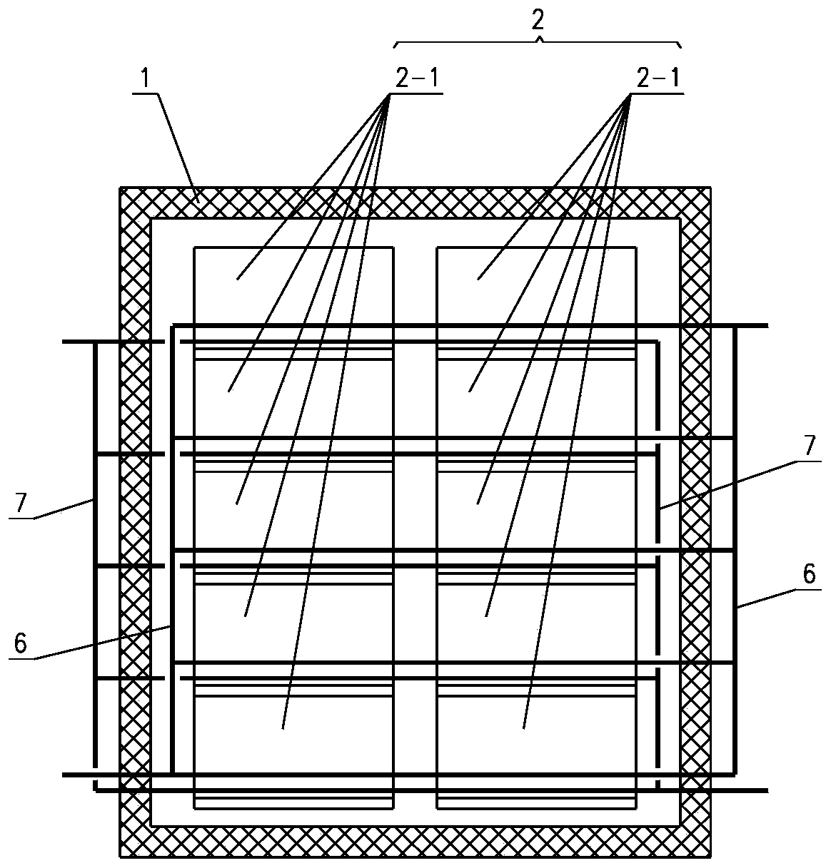 Solid-liquid phase change energy storage device for separately-filled molten salt