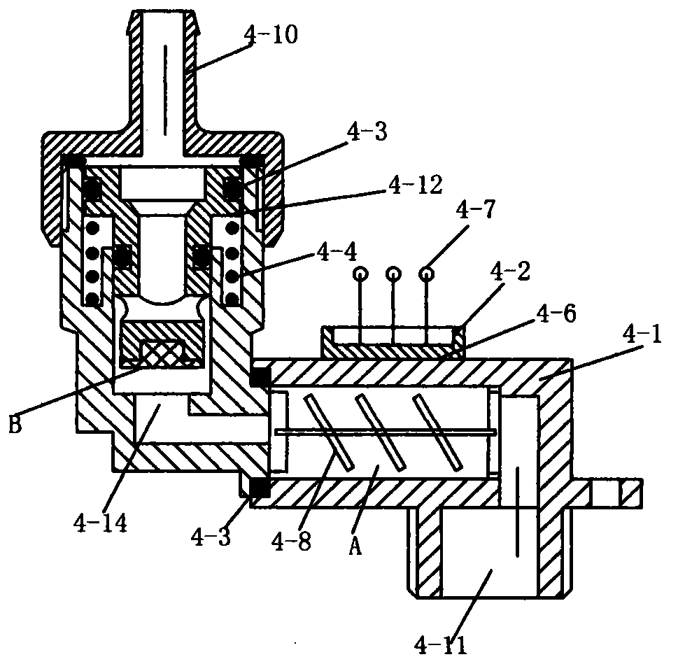 Electric boiler of blow-molding water tank with semiconductor or optical energy heating and decompression function