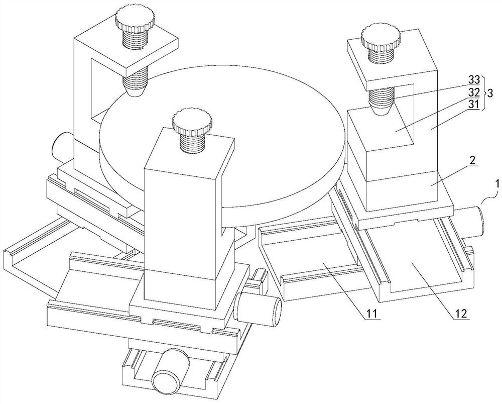 High-precision two-dimensional pose adjusting device for in-situ measurement of damaged precursor