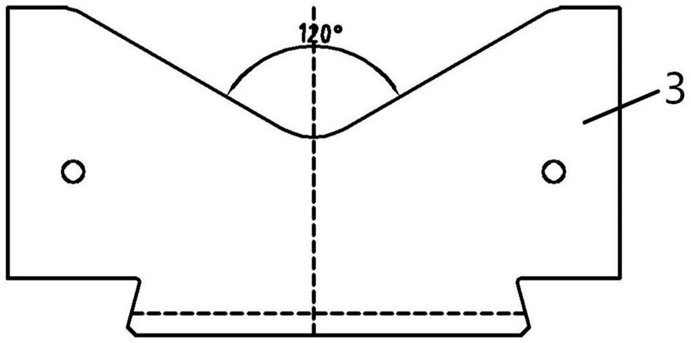 A kind of forging method of using arc anvil to forge fan-shaped plate