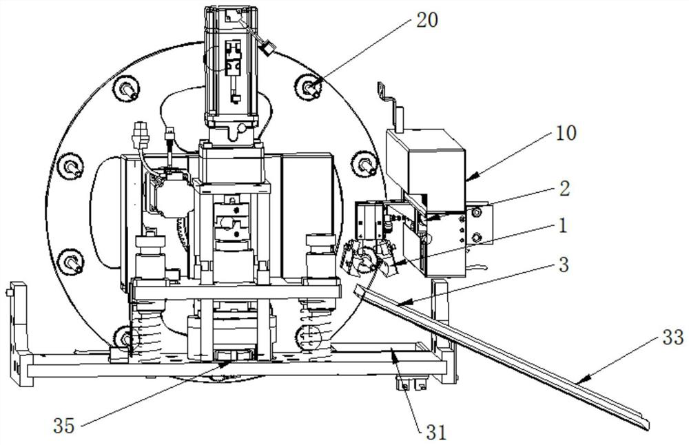 Novel egg roll forming and clamping device