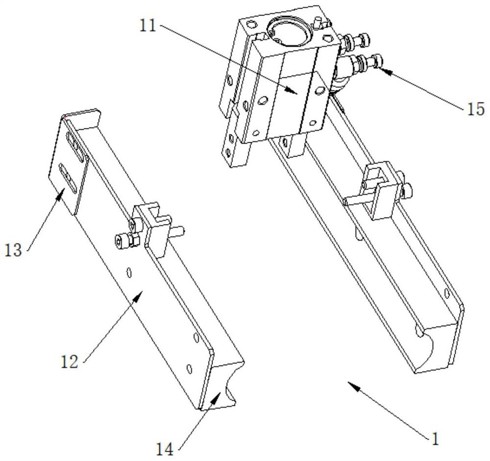 Novel egg roll forming and clamping device