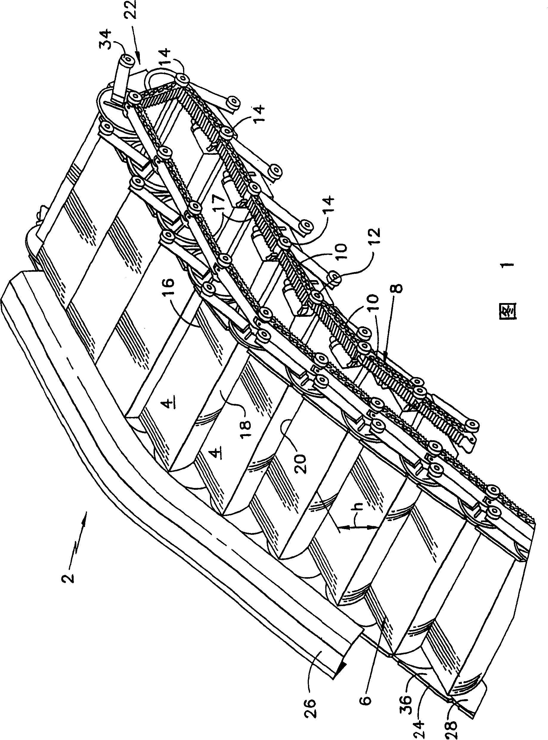 Step attachment on the step chain of an escalator