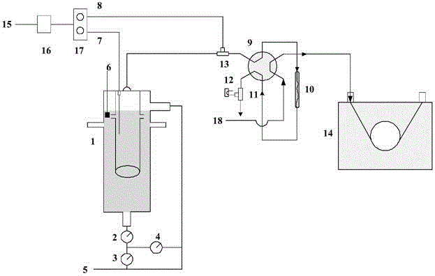 A kind of vocs online pretreatment device in water