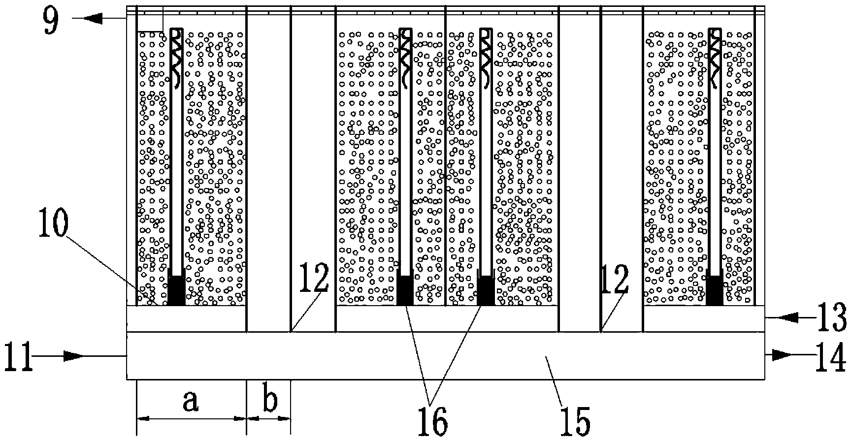 Micro-series-wound-internal circulating photoelectric catalysis oxidation wastewater treatment method