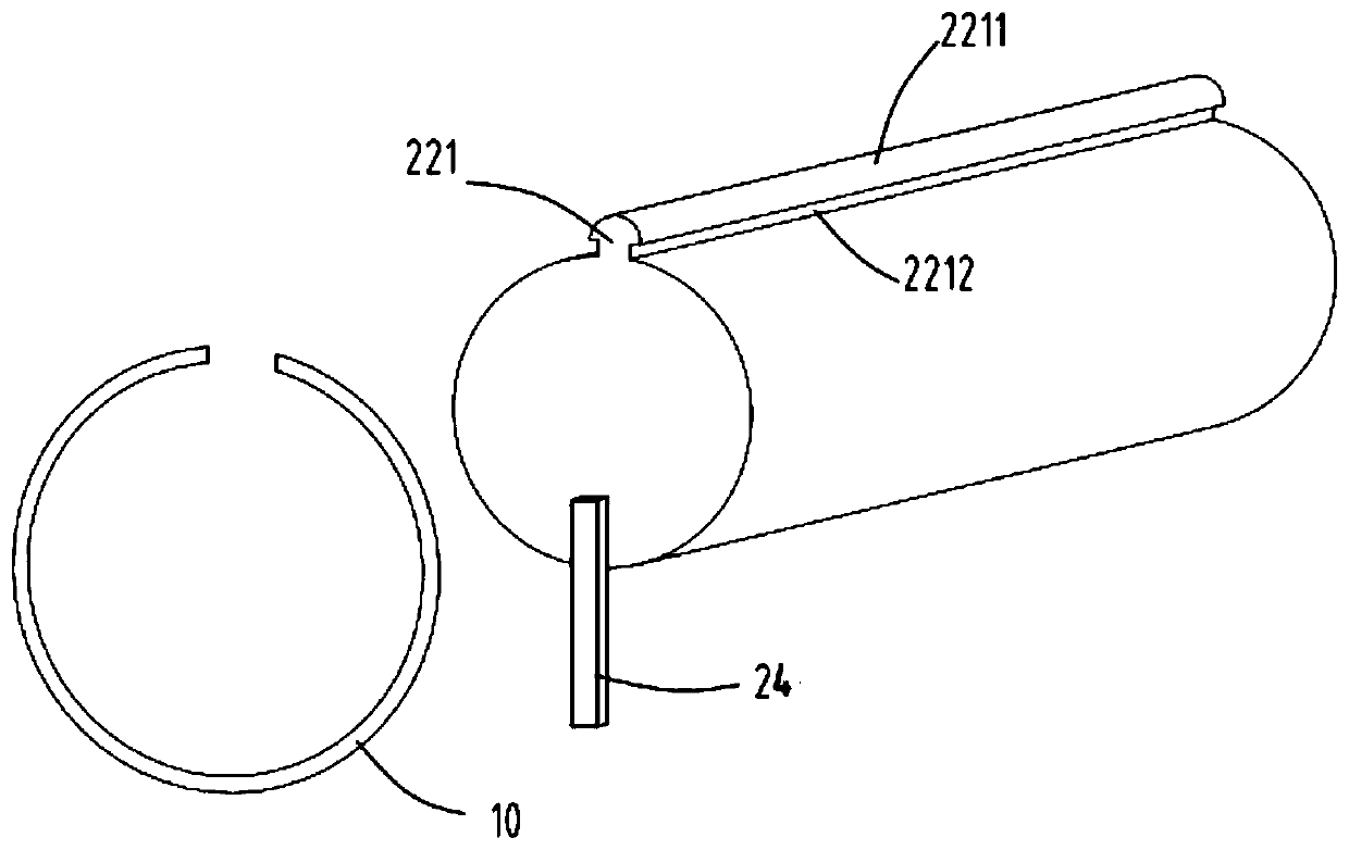 A ring opening two-way toggle arrangement and grinding device