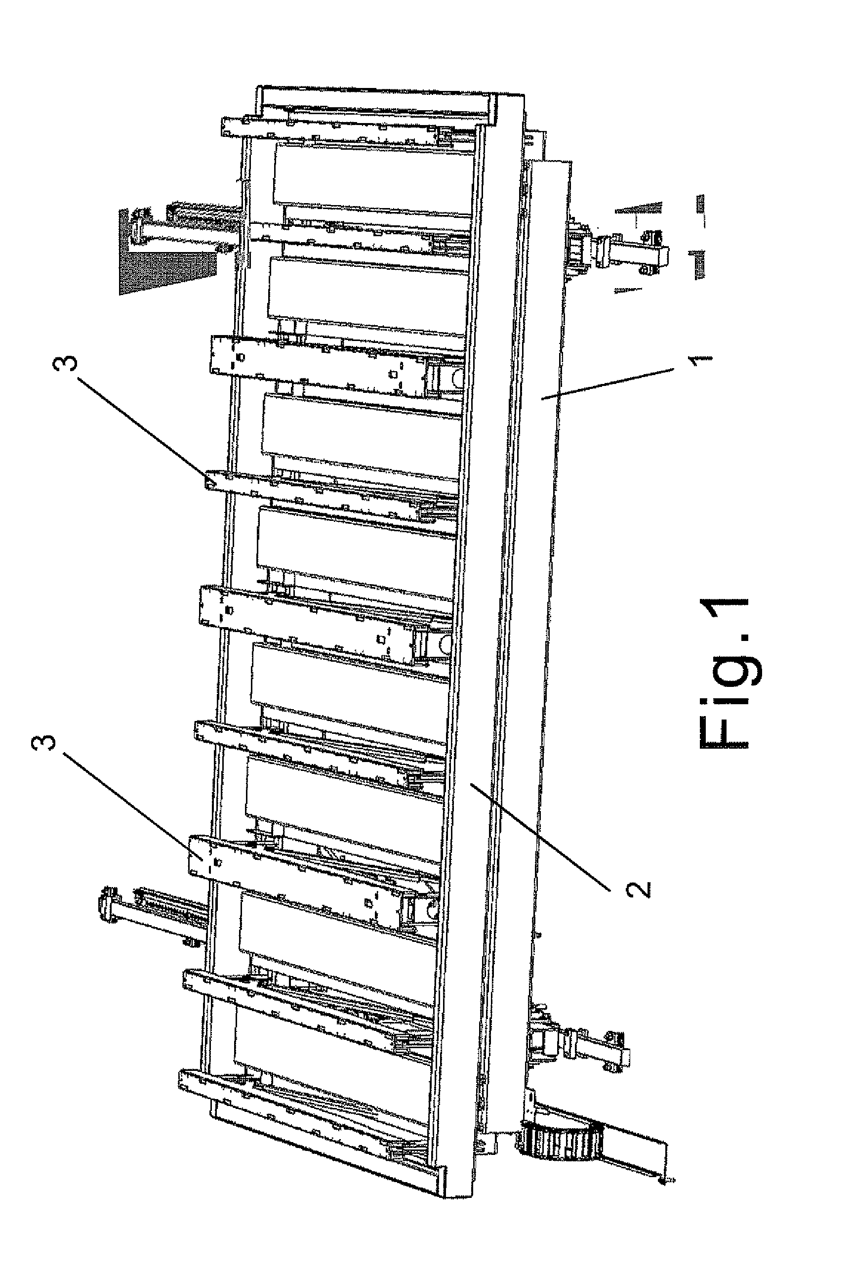 Loading and unloading station