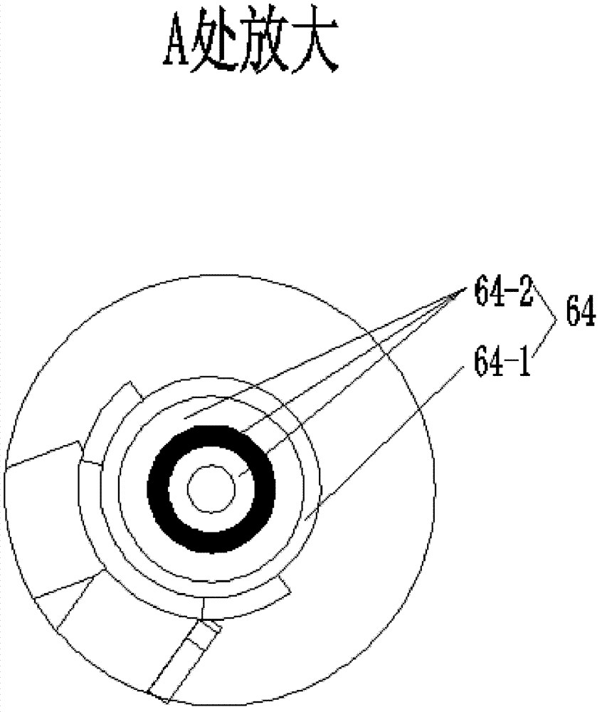 Bus fan-belt transmission mechanism