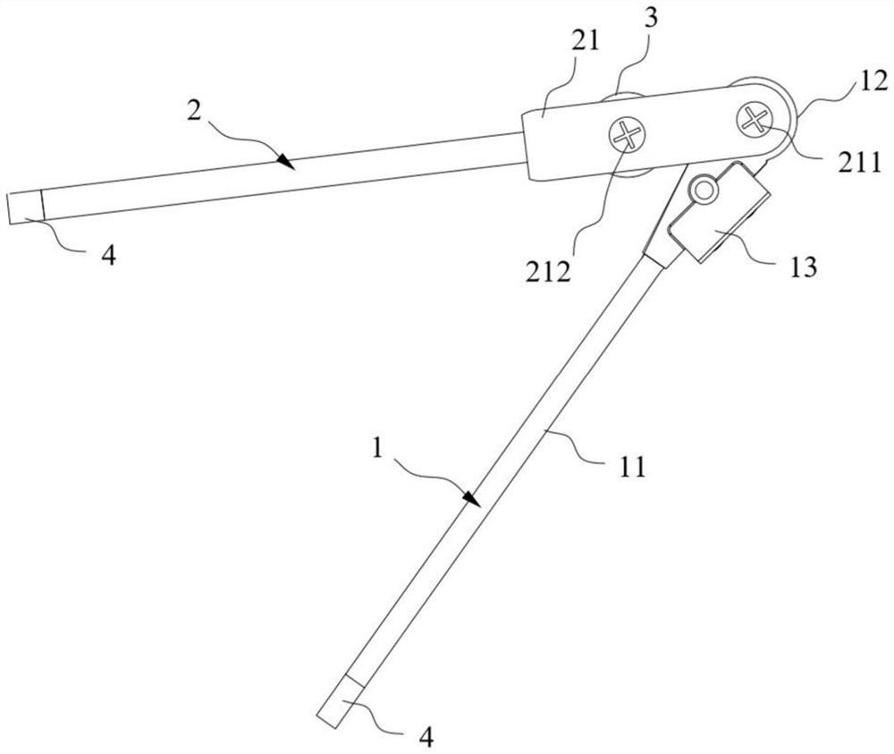 Steel strand bending device and using method thereof