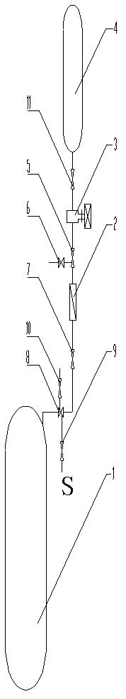 Accurate measurement fed-batch device for fermentation tank and fed-batch method for high-concentration solution