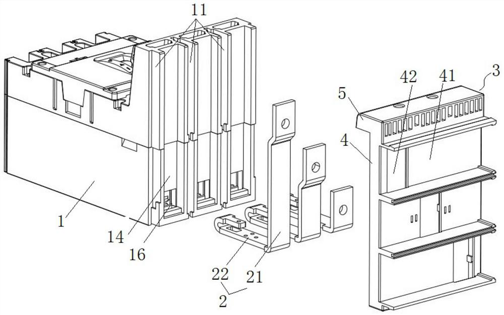 Wiring device of circuit breaker