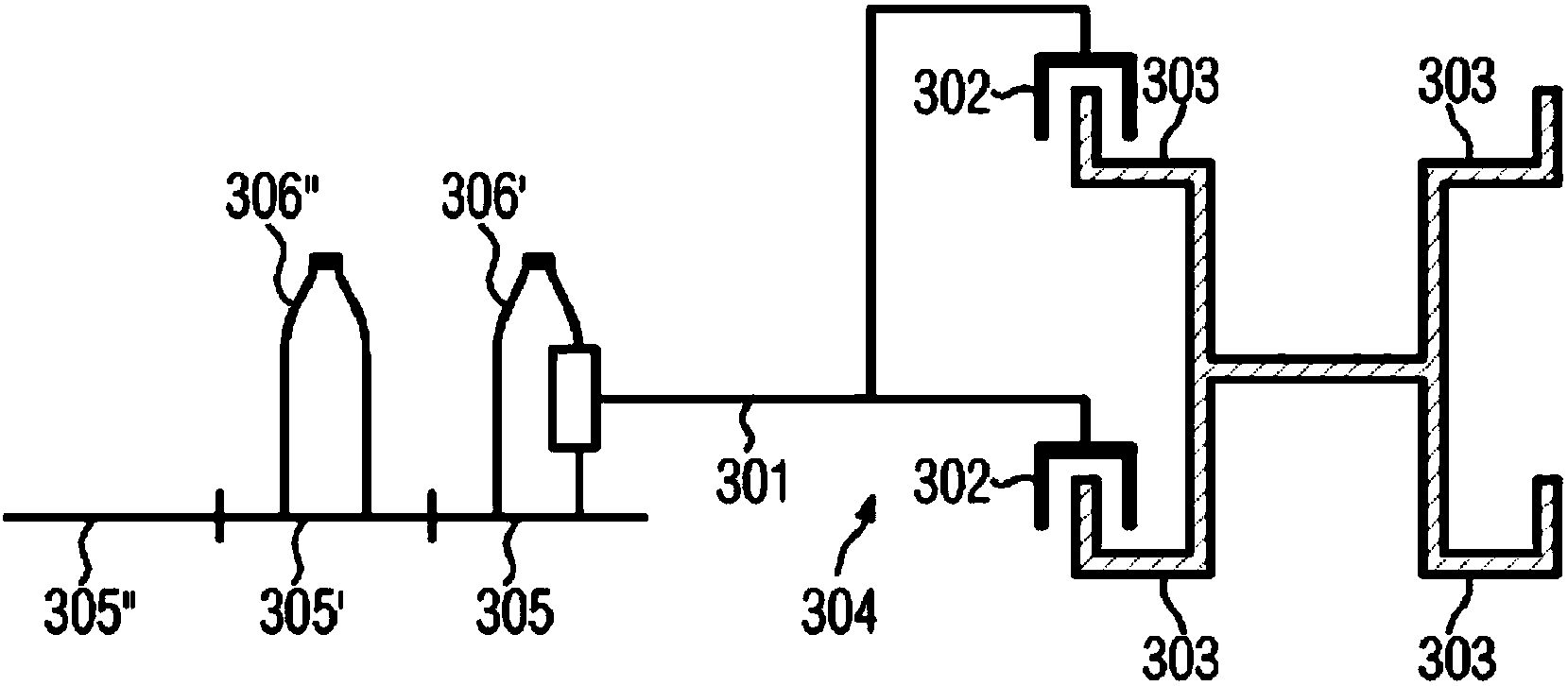 Device and method for discharging products, particularly product containers such as bottles