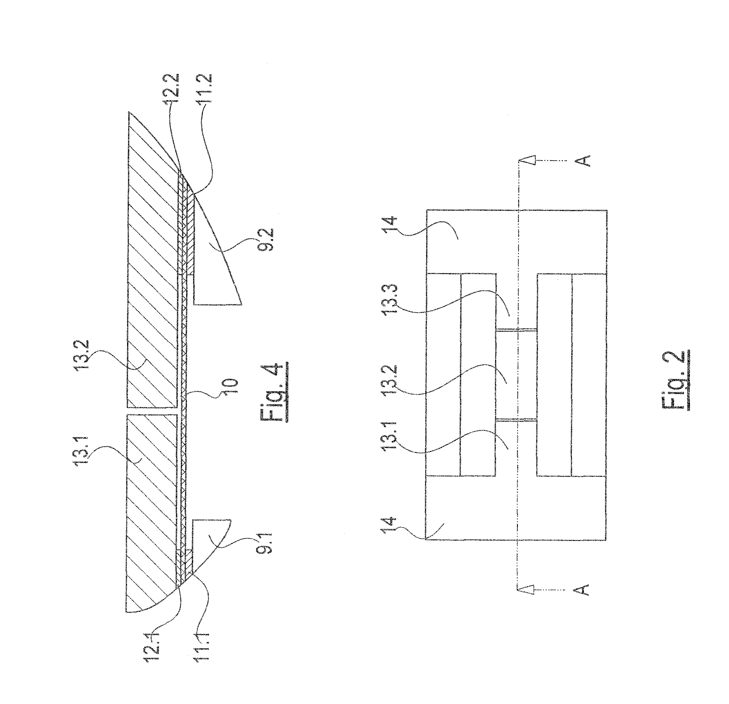 Keyboard comprising multiple stabilized tile-shaped keys