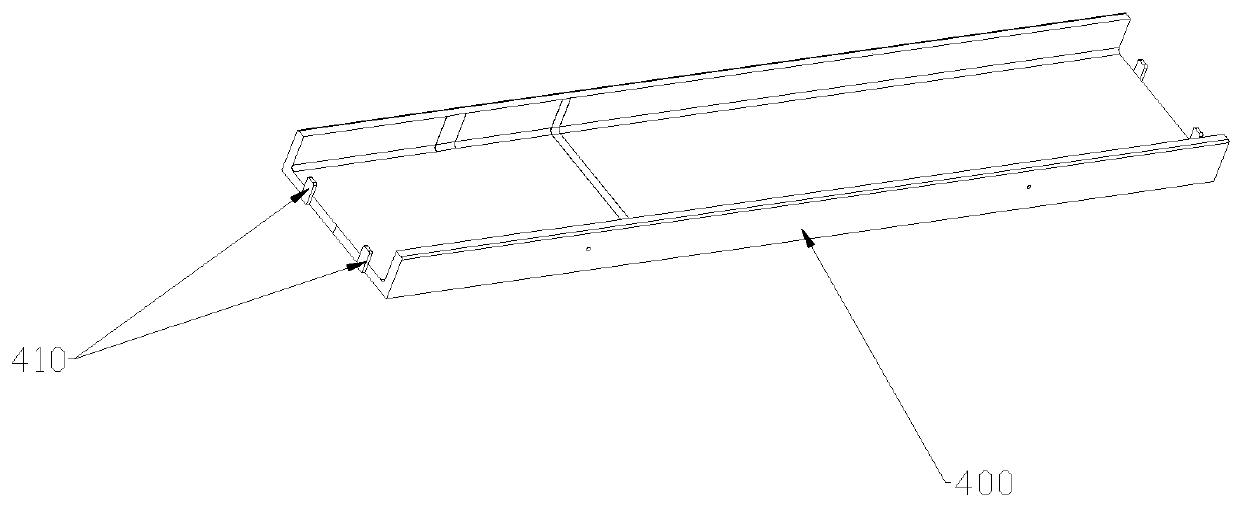 A beam mold component positioning bracket and assembly process for co-curing molding of multi-beam box sections of composite materials