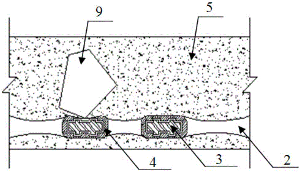 A kind of unbonded prestressed geogrid with anti-bending performance