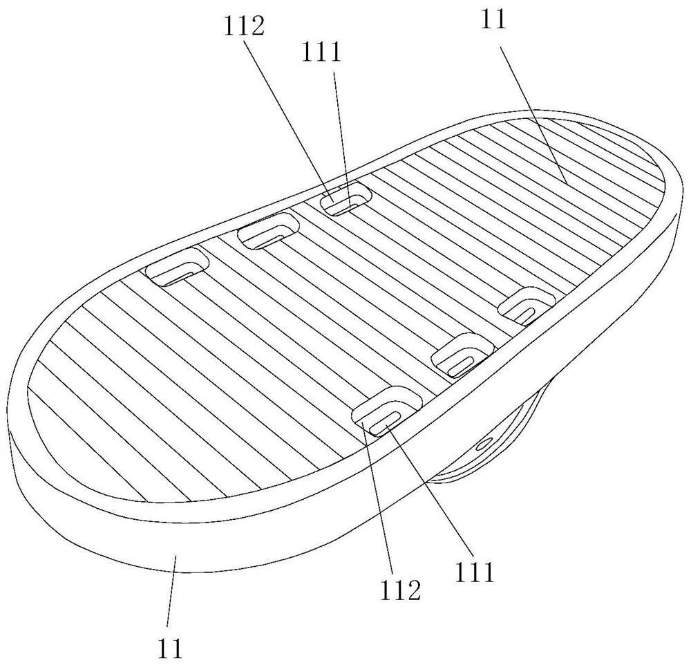 Slipper with double-layer vamp and manufacturing method thereof