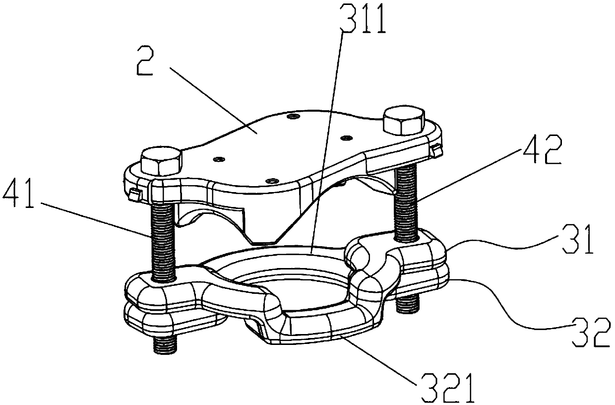 A street yard clamp for pin insulators