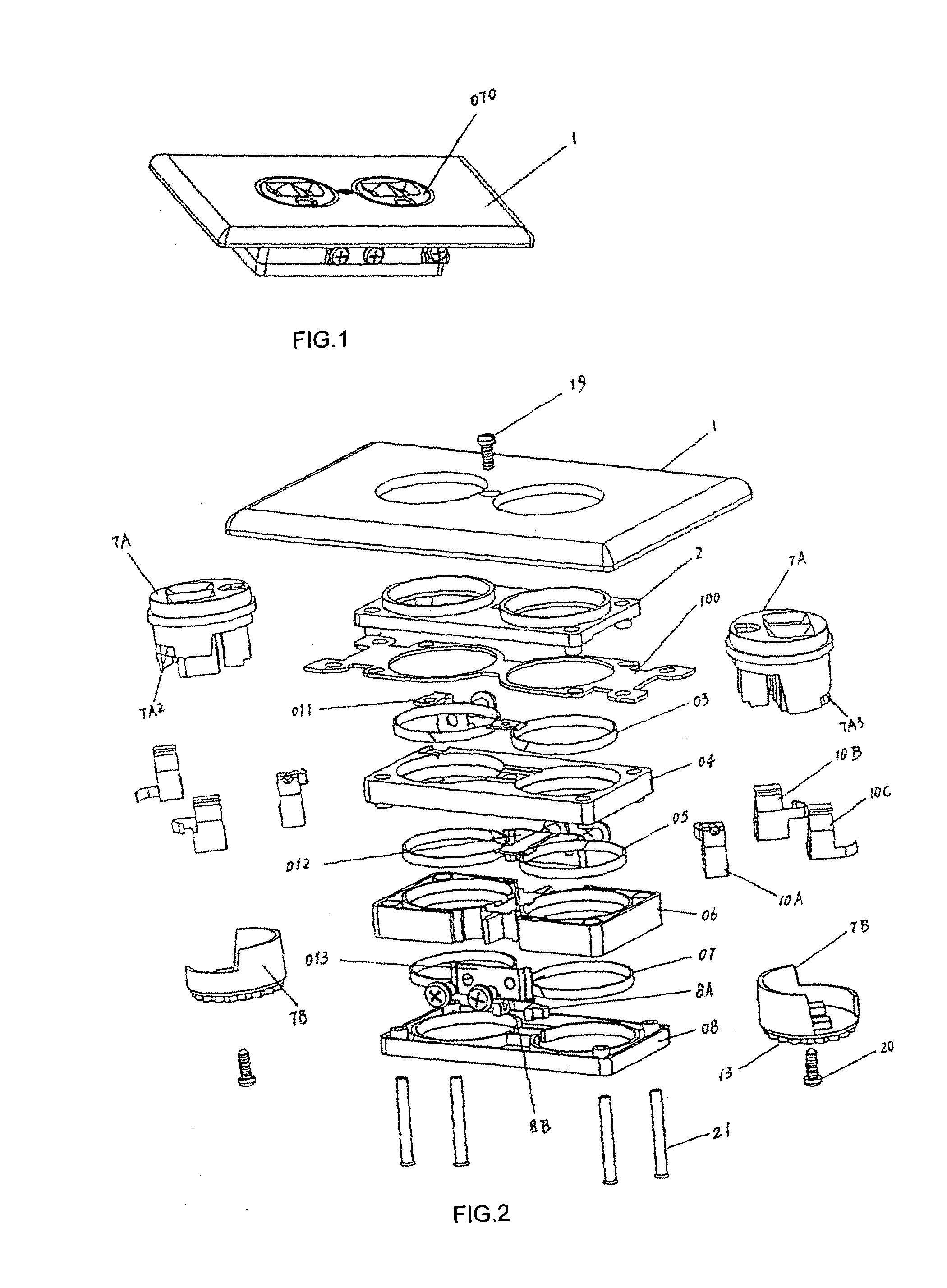 Socket with rotatable socket core