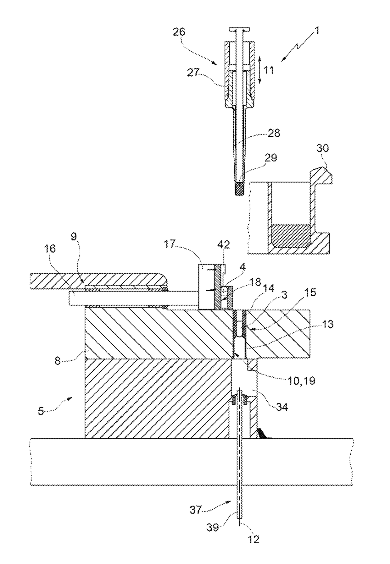 Continuous rotary machine for filling capsules with pharmaceutical products