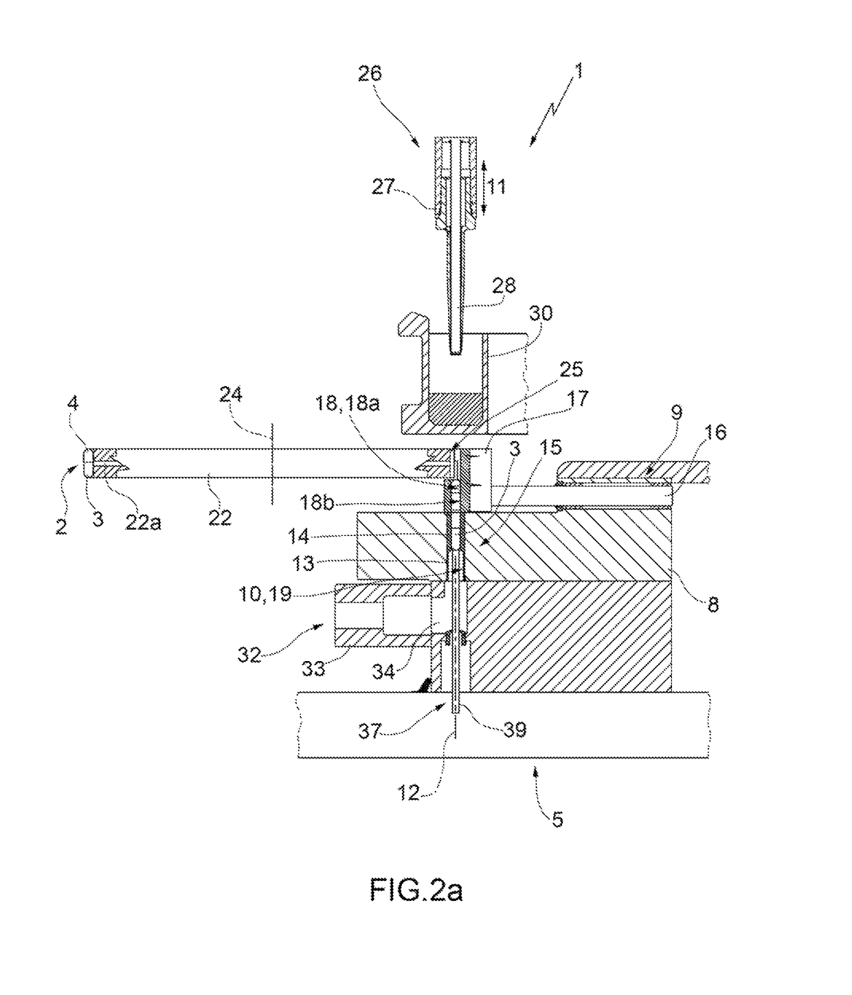 Continuous rotary machine for filling capsules with pharmaceutical products