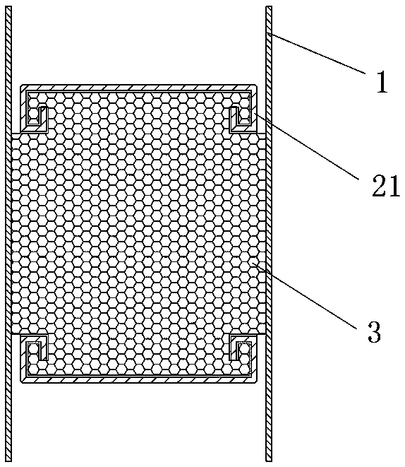 Accumulated water removing device for pneumatic material conveying system