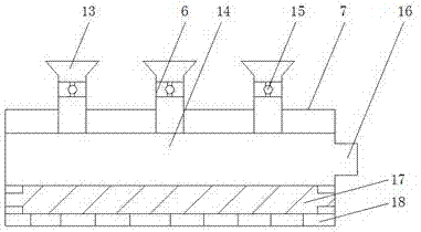 Traveling bale plucking mechanism of bale plucker