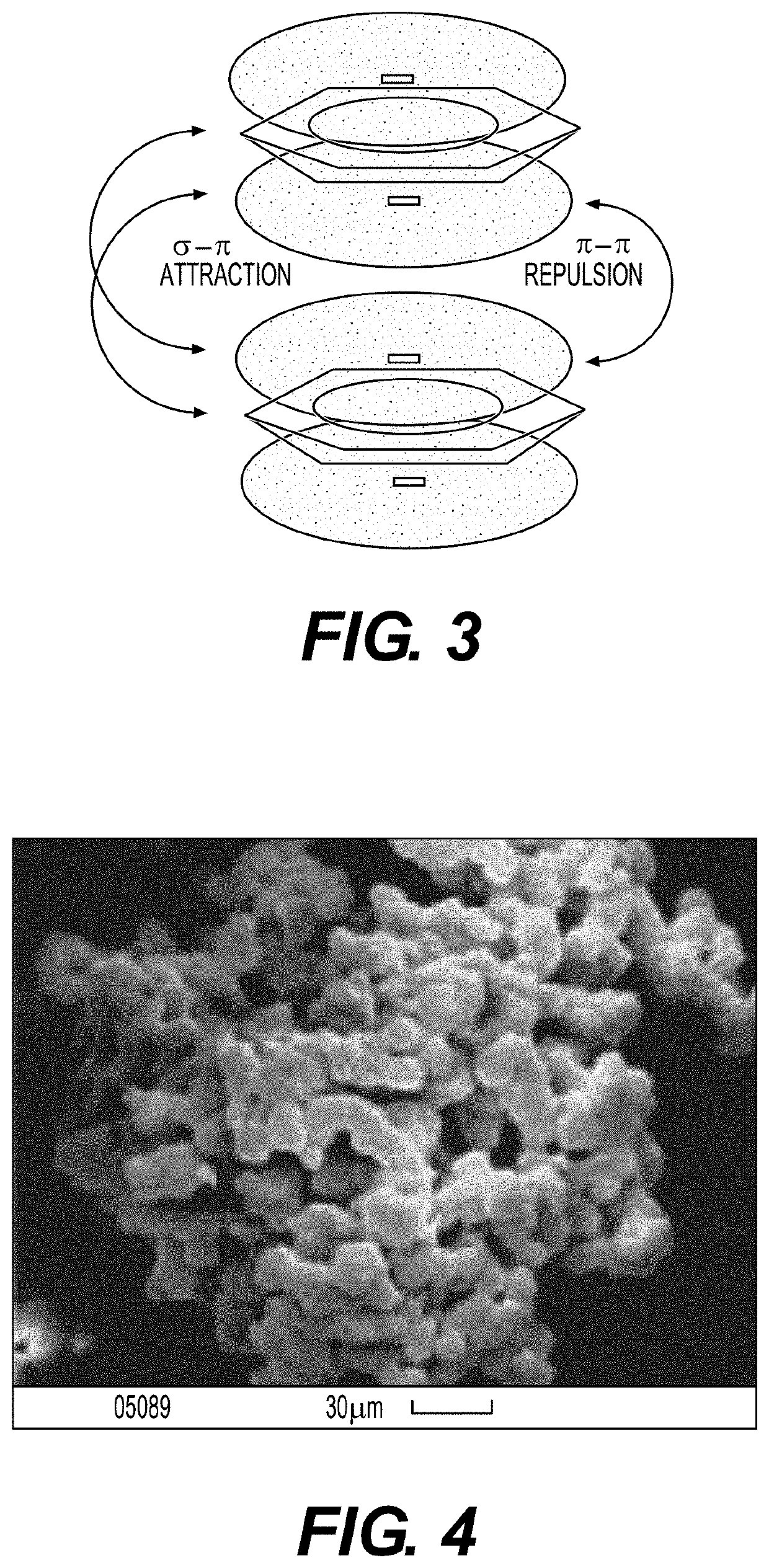 Filtering material and filter for retaining polyaromatic hydrocarbons, carbonyls and other compounds from smoke from tobacco products