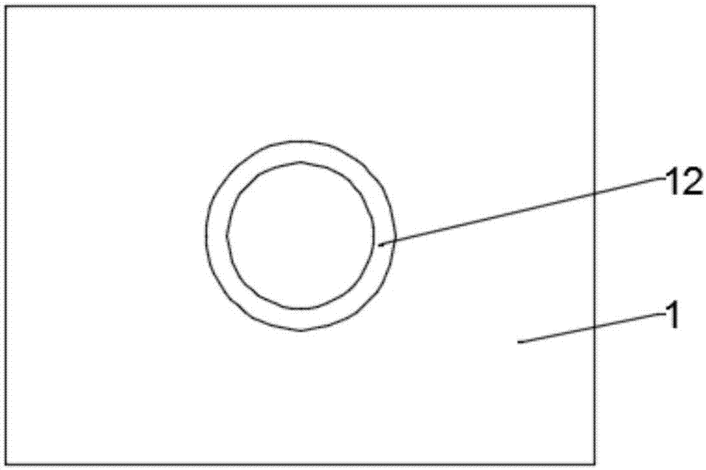 Soybean grinding device capable of preventing soybean powder from hanging on wall