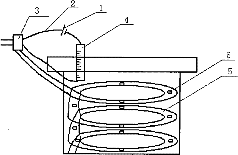 Simple automatic watering device for flowerpots