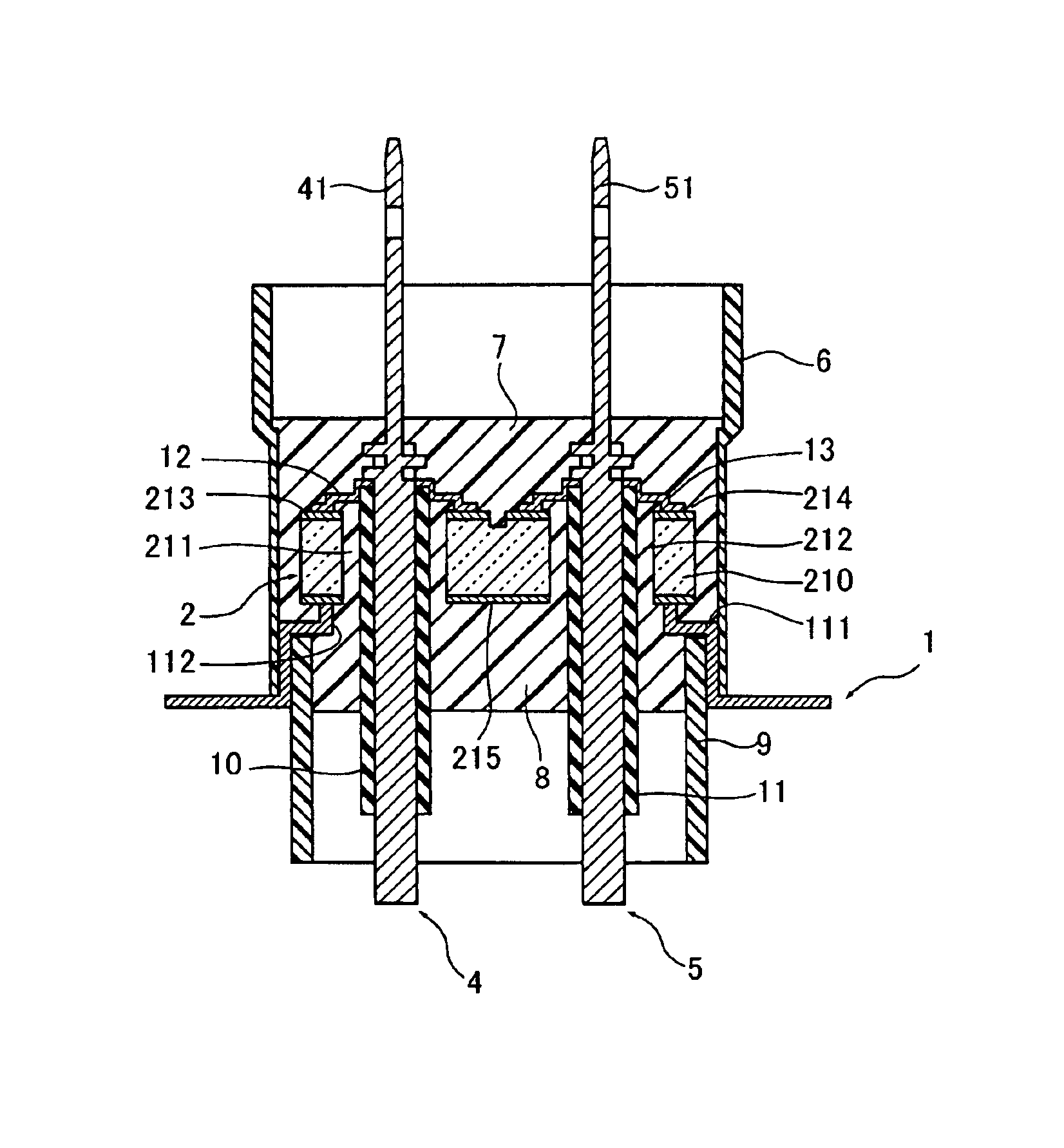 High voltage capacitor and magnetron