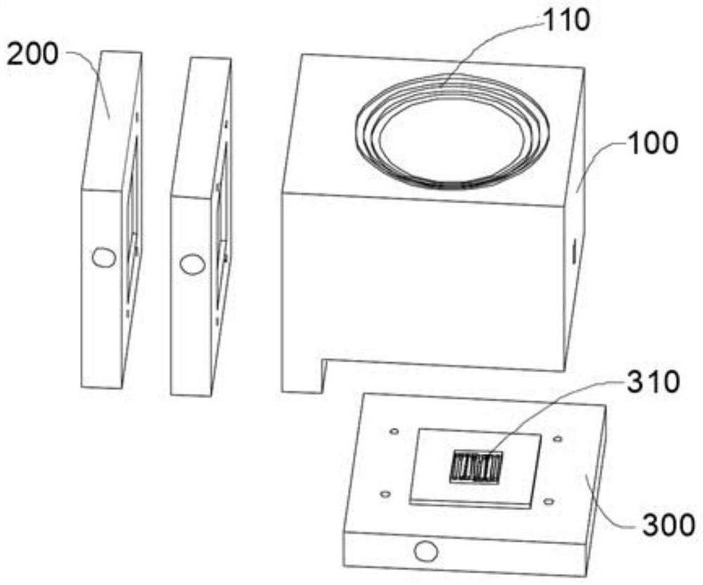 Flow type electrolytic tank for photoelectrocatalytic reaction