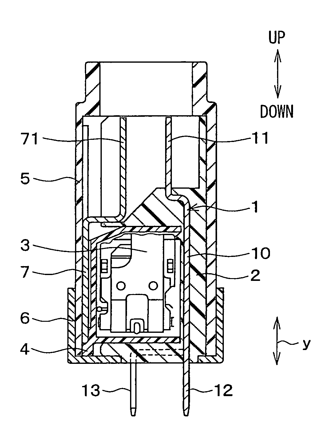 Electric apparatus having plural electric parts