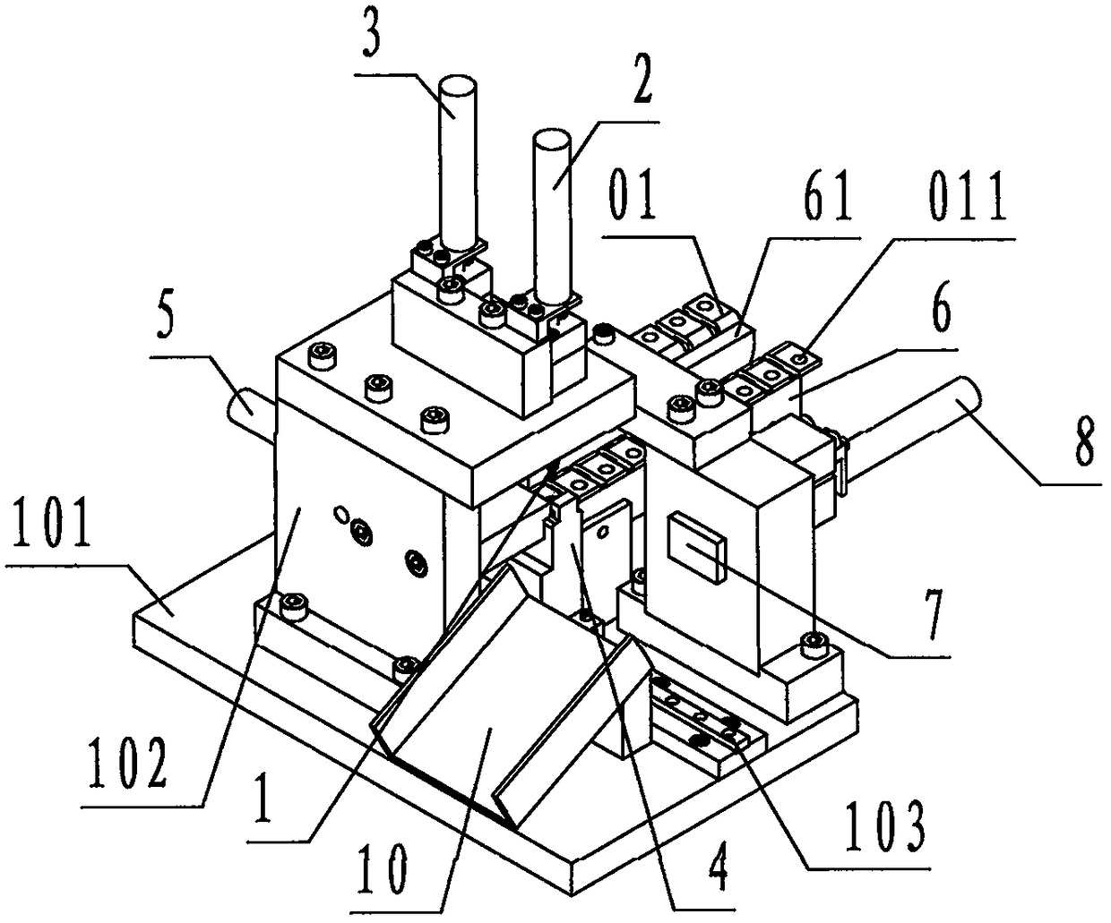 Intelligent automatic detecting device for thread missing of bracket