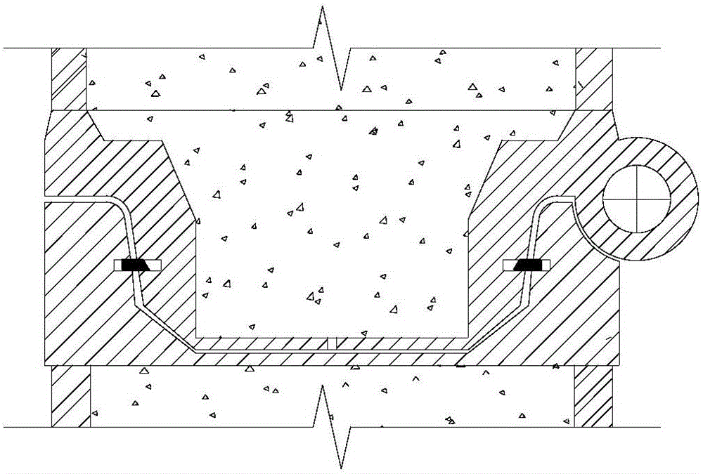 Method for automatically constructing support of confined concrete arch center for underground tunnel